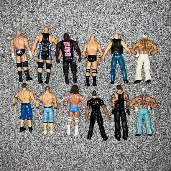 Lot Of 12 WWE/WWF Mattel & JAKKS Pacific Inc. Wrestling Action Figures. - Picture 6 of 10